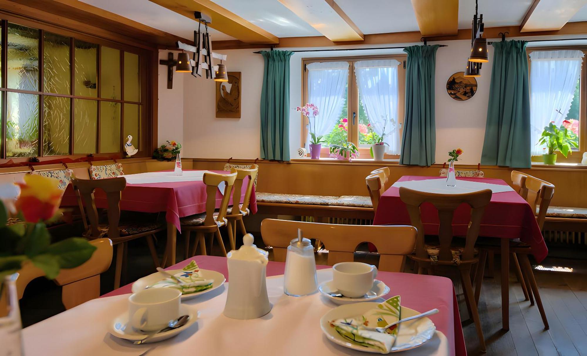 Gasthaus-Pension Zum Loewen Grafenhausen Eksteriør billede